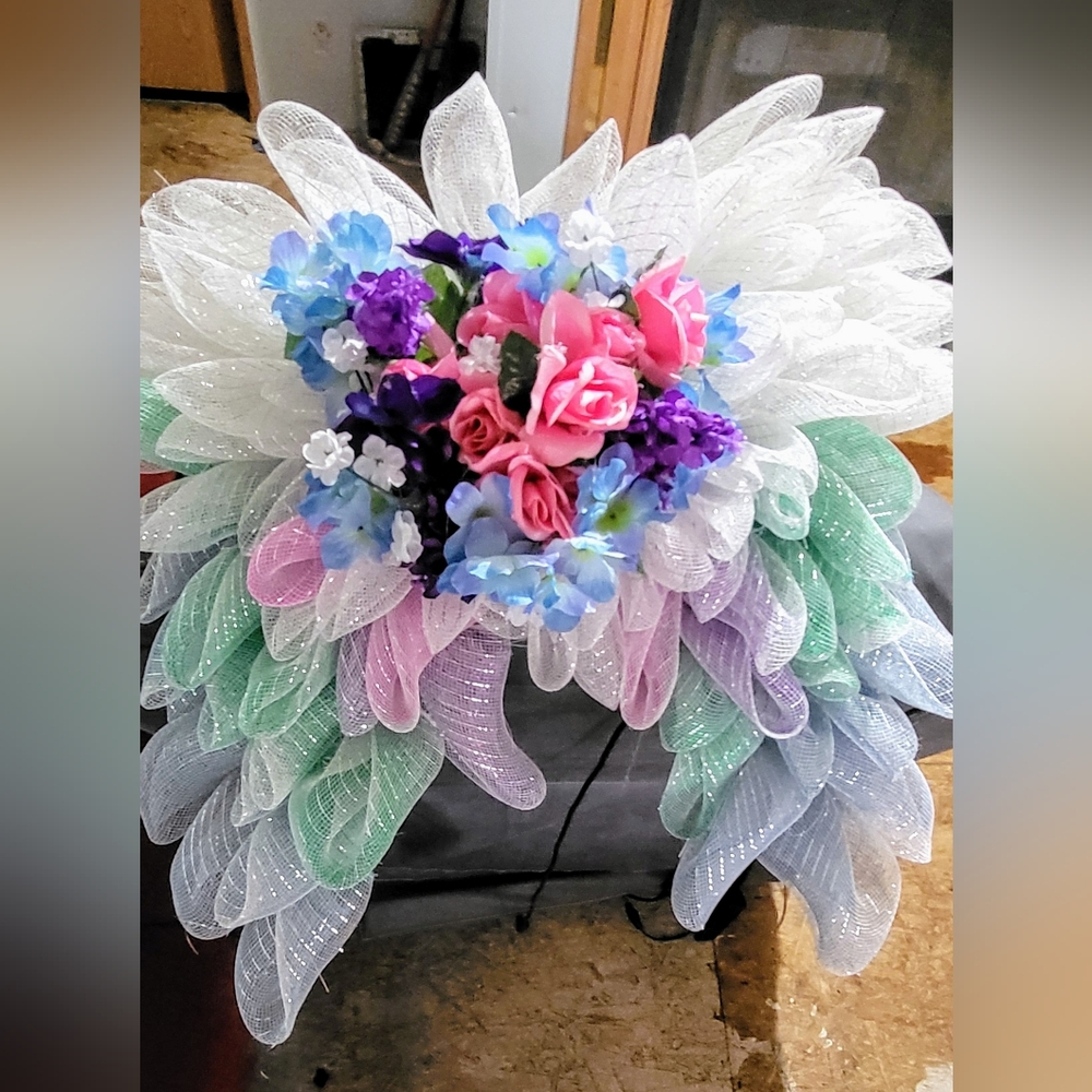 Angles wings Wreath with Multicolor Accents